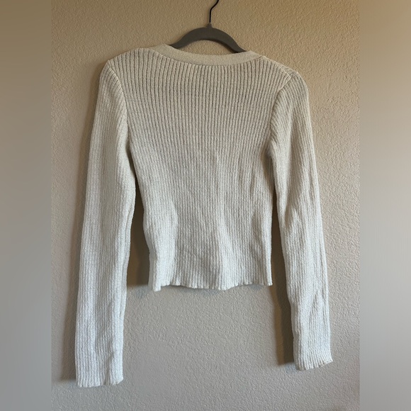 Women’s Divided (H&M) White Button Up Cardigan - Picture 5 of 9